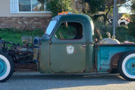 1948 International  Kb8 rat rod 