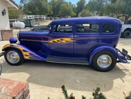 1933  Studebaker Rockne sedan 