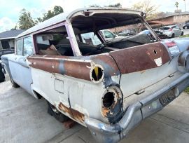 1959 Ford Country sedan wagon