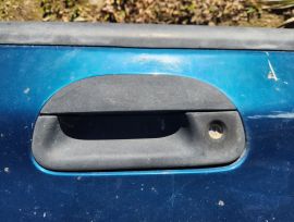 2000S ford f250 pick-up tail gate 